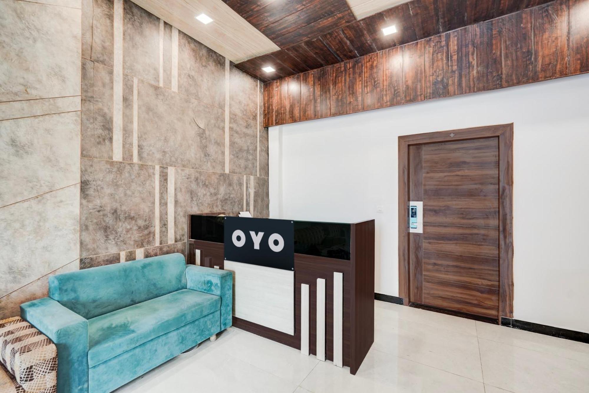 Hotel O Mayur Resort Матура Екстериор снимка
